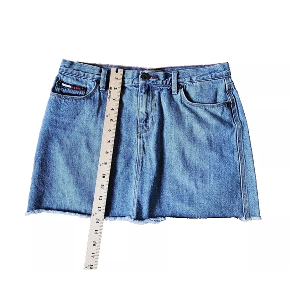 2004 Y2K Vintage Tommy Jeans Denim Mini Skirt Size 11 Fringe Hem Tommy Hilfiger - Picture 4 of 9